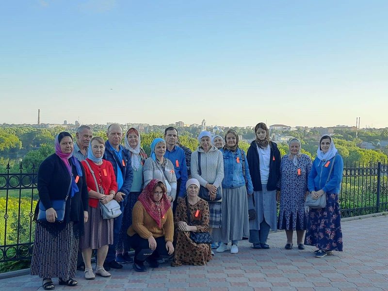 Верующие из Богучарского благочиния совершила паломническую поездку