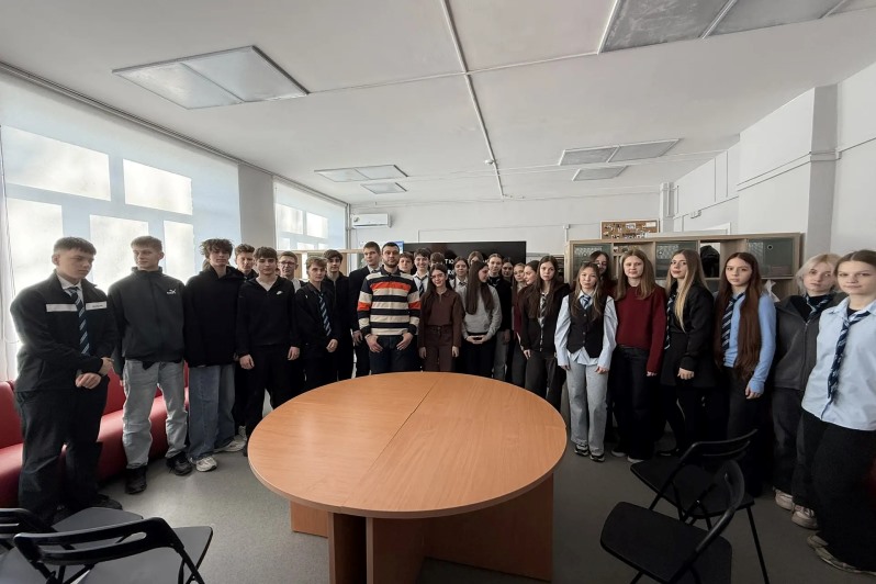 В МБОУ Лицей №4 города Россошь состоялась просветительская интерактивная встреча с учащимися 9‑х и 10‑х классов