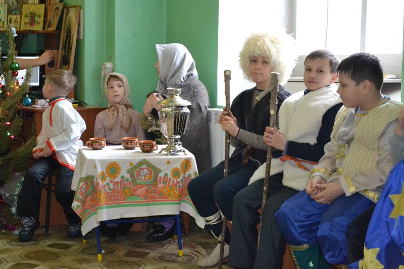 Ученики Воскресной школы в Кантемировке показали спектакль
