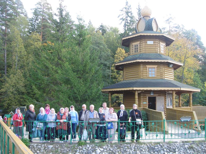 Верующие Богучарского благочиния совершили паломническую поездку в Дивеево и Муром