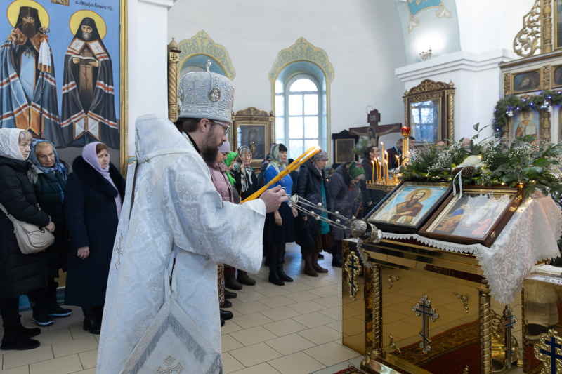 Преосвященнейший Дионисий совершил визит в Богучарское благочиние