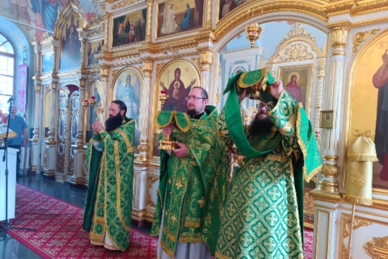 В Тихоновском соборном храме города Острогожска совершена миссионерская литургия
