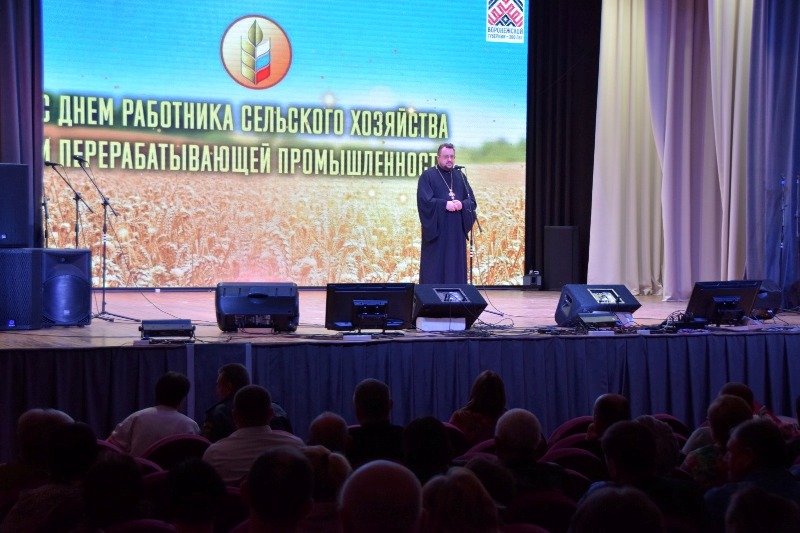 В селе Петропавловка отметили День работника сельского хозяйства и перерабатывающей промышленности