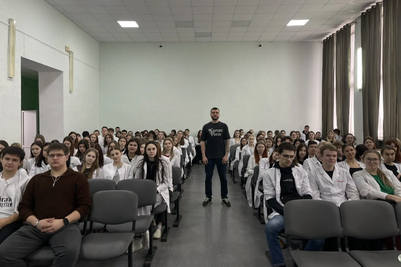 В Россошанском медицинском колледже среди первокурсников состоялось мероприятие по профилактике потребления наркотических средств и психоактивных веществ