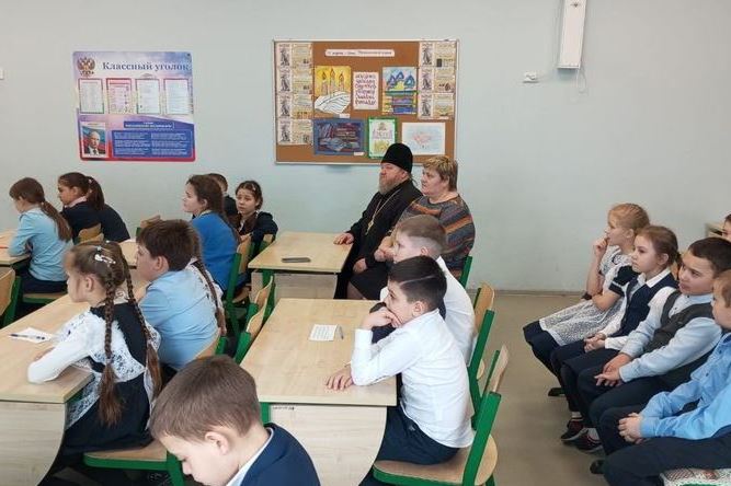 День православной книги прошел в Верхнемамонском лицее