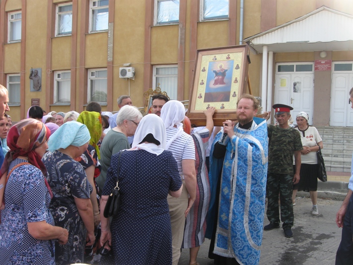 В благочинии прошел юбилейный Ильинский казачий крестный ход с иконой Божией Матери «Спорительница хлебов»