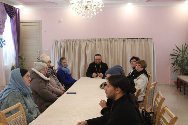 Прошло собрание приходской десятки и работников Тихоновского соборного храма