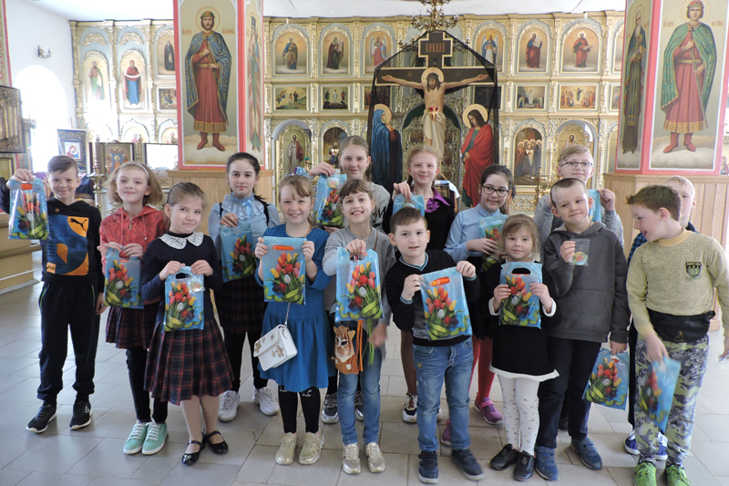 Мастер-класс пасхальных подарков для детей в Сретенском воинском храме Острогожска