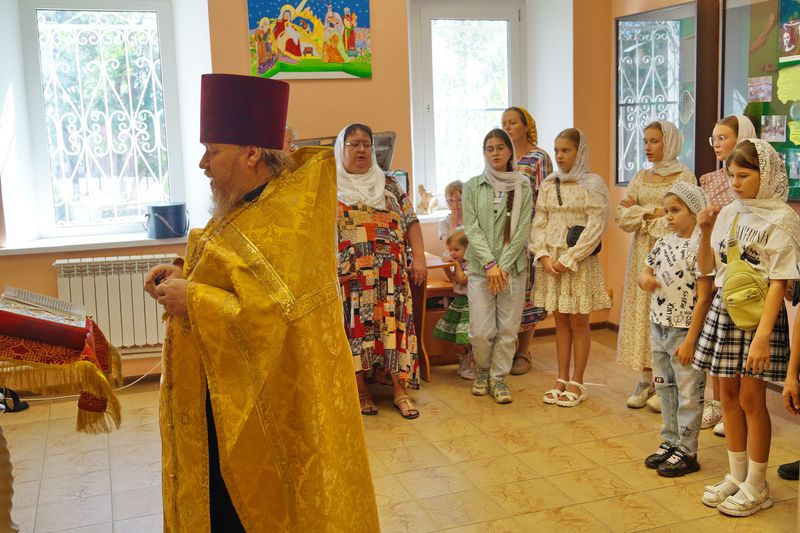 Молебен на начало учебного года в воскресной школе Свято-Митрофановского храма с. Верхний Мамон