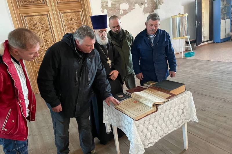 Духовник Хуторского Казачьего Общества «Хутор Калачеевский» организовал просветительский лекторий, посвященный Дню православной книги