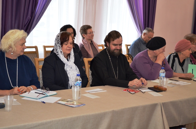Представители Павловского церковного округа приняли участие в секции епархиального отдела религиозного образования и катехизации в г. Острогожске
