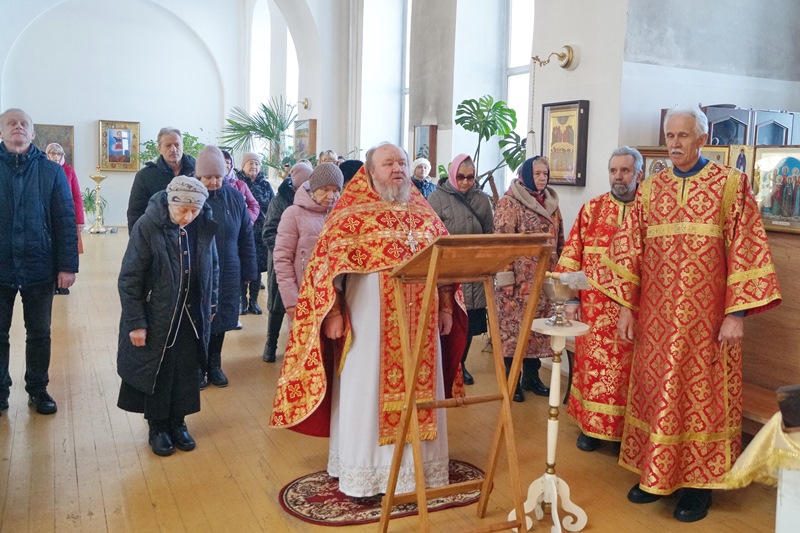 В селе Верхний Мамон отметили престольный праздник в Свято-Митрофановском храме