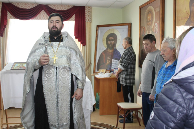 Великое освящение воды в пансионате в Каменском районе