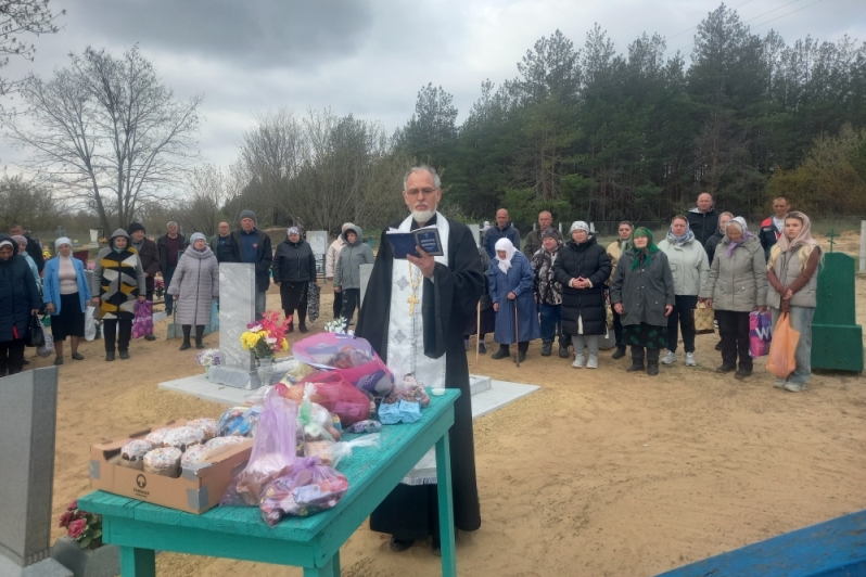 В Богучарском районе отметили Радоницу — день особого поминовения усопших