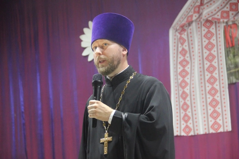 Иерей Ярослав Манохин поздравил жителей Красноселовского сельского поселения Петропавловского района с Днем села