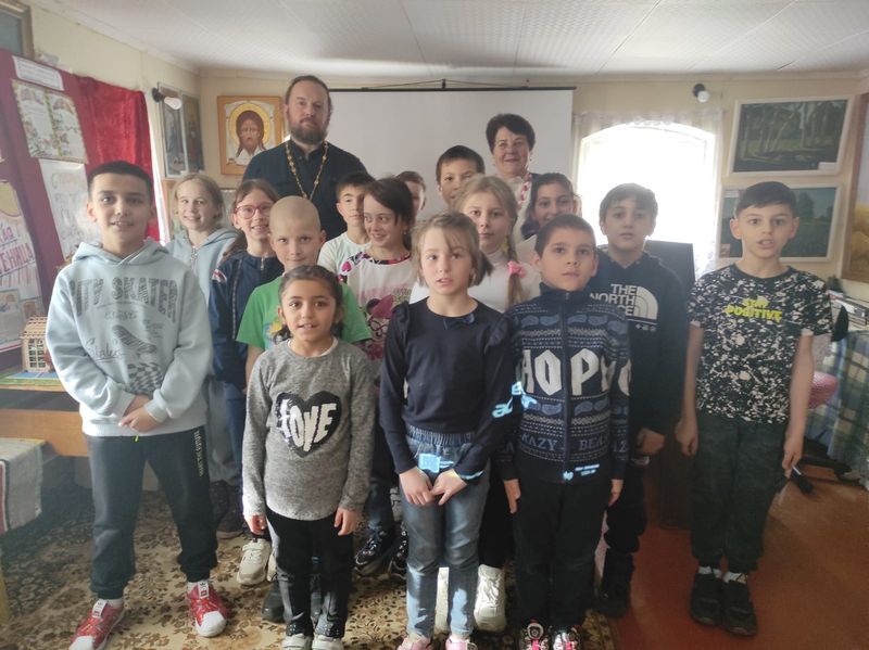 В Нижнем Мамоне прошли мероприятиям к Дню православной книги