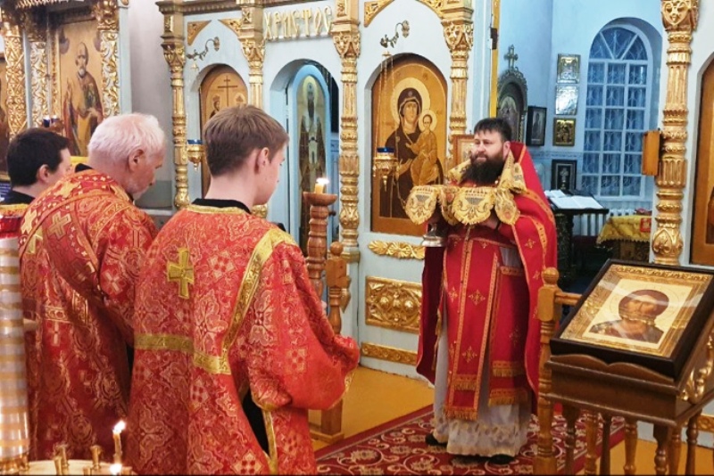 Жители поселка Каменка молитвенно отметили Новолетие