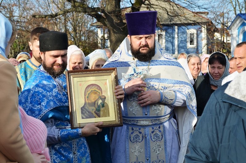 Престольный праздник в Казанском храме г. Павловск