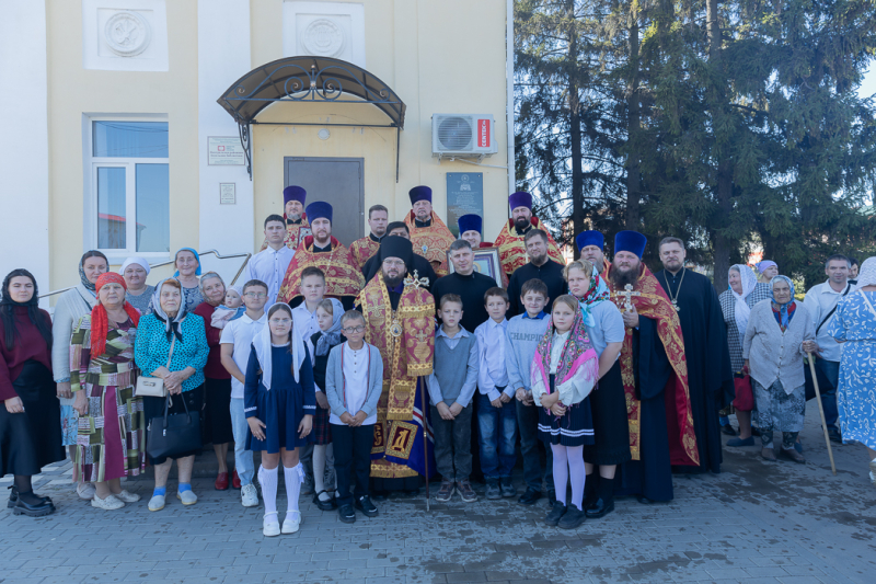 В день памяти сщмч. Евгения Попова Правящий Архиерей совершил Божественную литургию в Преображенском храме с. Заболотовка в месте служения святого