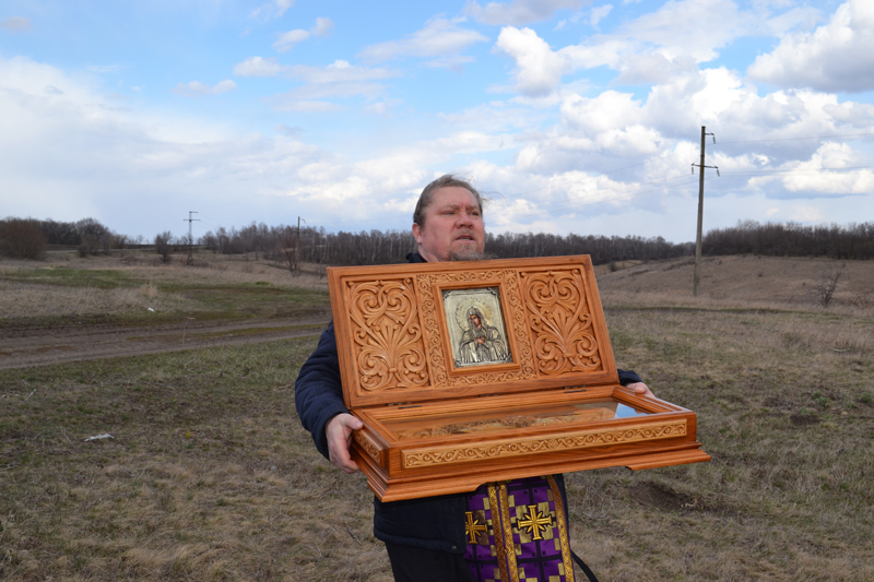Пребывание ковчега с частицей святых мощей преподобного Серафима Саровского в Репьевском благочинии