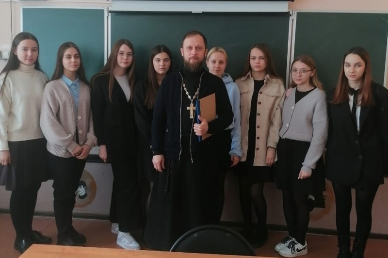 В школе с. Воронцовка прошел классный час, посвященный изучению религиозно-духовной составляющей в истории нашей страны