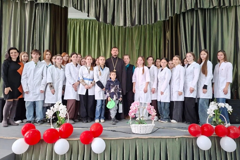 Священнослужитель принял участие в мероприятии, приуроченном ко Дню народного единства