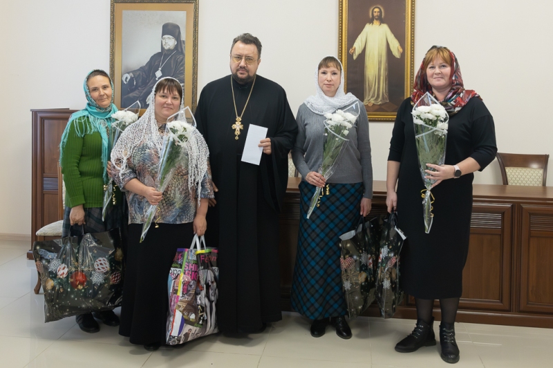 Представители женсовета Калачеевского церковного округа приняли участие во встрече с Правящим Архиереем