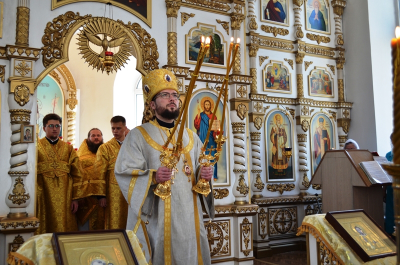 Правящий Архиерей возглавил престольное торжество храма во имя святителя Антония, архиепископа Воронежского и Задонского, в селе Александровка