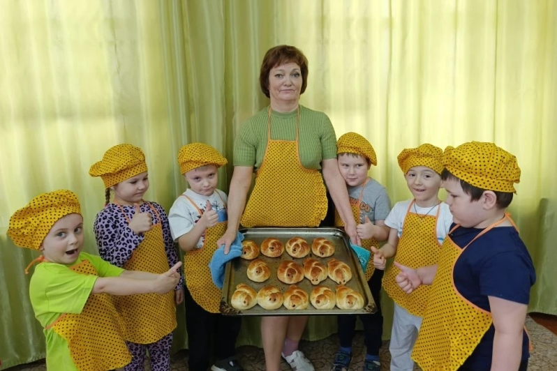 В Архиповском детском саду прошел мастер-класс по выпечке «жаворонков»