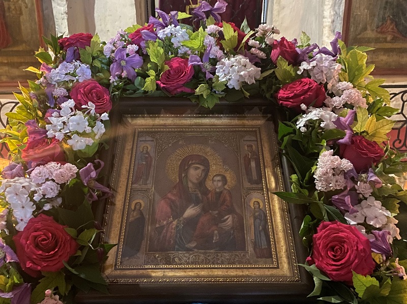 В Костомаровской обители молитвенно встретили праздник Тихвинской иконы Божией Матери