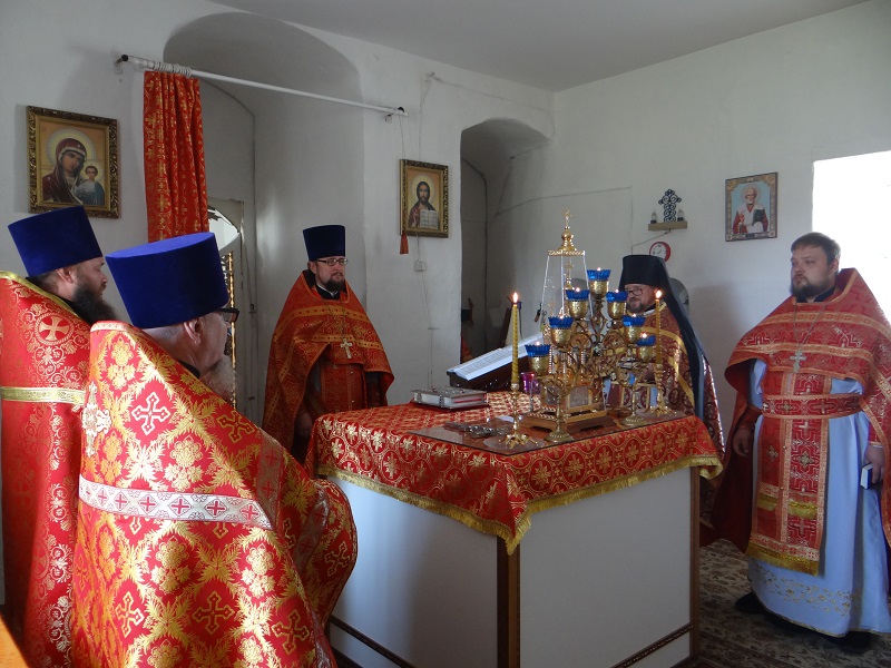 В Острогожске почтили память священномученика Митрофана (Краснопольского), архиепископа Астраханского