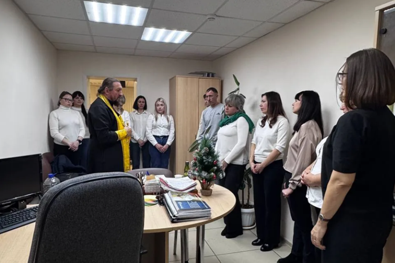 В Калаче освятили здание многофункционального центра по предоставлению услуг населению