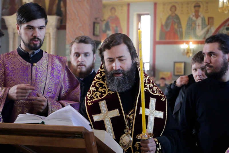 Молебное пение перед чудотворным образом Пресвятой Богородицы «Сладкое лобзание»