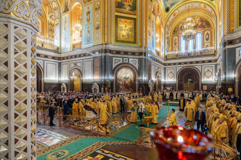 Епископ Россошанский и Острогожский Дионисий с сонмом архиереев Московского Патриархата сослужил Святейшему Патриарху Московскому и всея Руси Кириллу