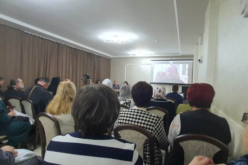 Клирик благочиния принял участие в секции епархиального отдела культуры