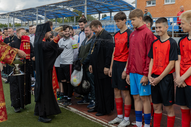 Состоялся второй межепархиальный футбольный турнир Россошанской епархии
