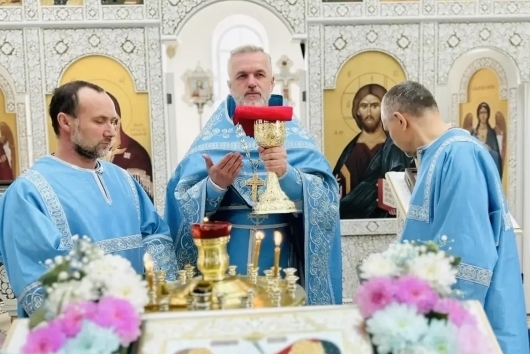 Праздничное богослужение на Благовещение Пресвятой Богородицы в храме в честь Успения Пресвятой Богородицы села Старая Калитва
