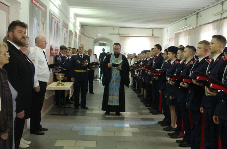 В Острогожском филиале Горожанского казачьего кадетского корпуса прошёл последний звонок