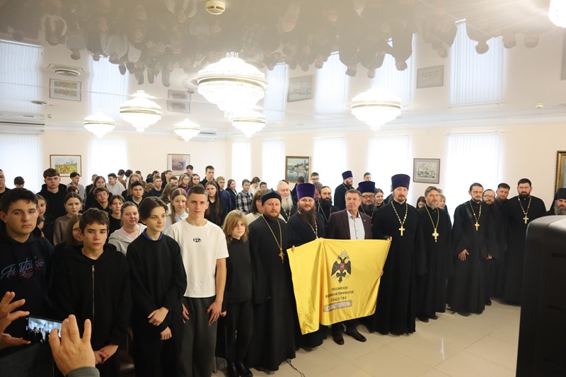 Духовенство и учащиеся приняли участие в просмотре полнометражной кинокартины «Оборона Севастополя» 1911 года