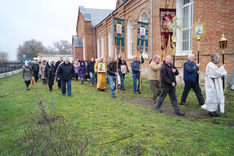 В с. Верхний Мамон торжественно отметили престольный праздник в Свято-Митрофановском храме