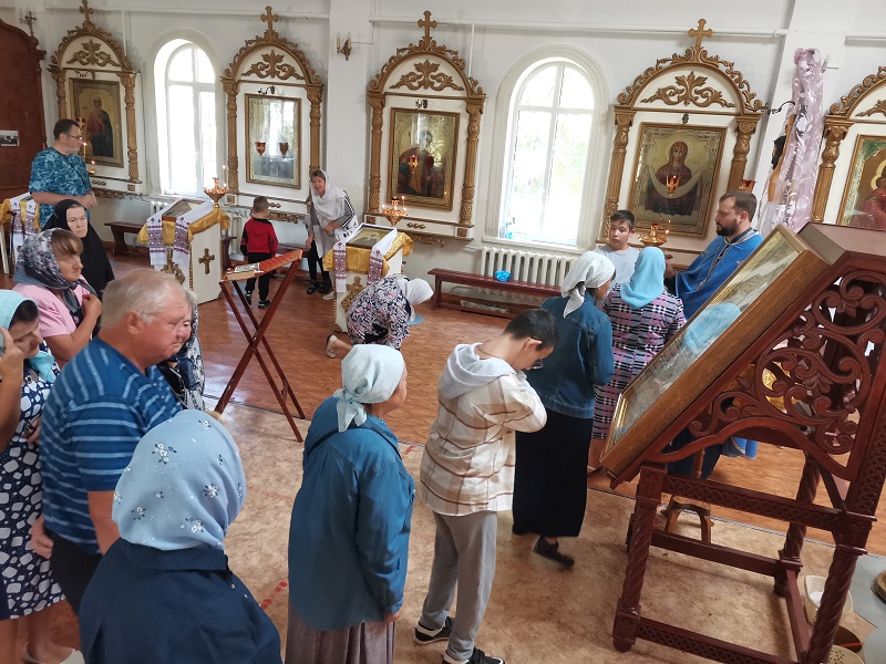 Дивногорская-Сицилийская икона посетила храм села Терновое