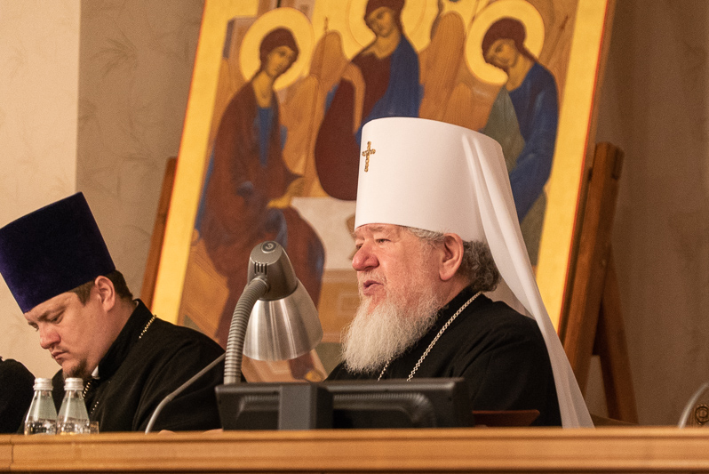 Митрополит Воронежский и Лискинский Сергий, Глава Воронежской митрополии, временно управляющий Россошанский епархией, возглавил работу ежегодного Епархиального собрания духовенства, монашествующих и мирян Россошанской епархии