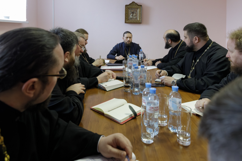Архипастырь возглавил работу очередного Епархиального совета Россошанской епархии