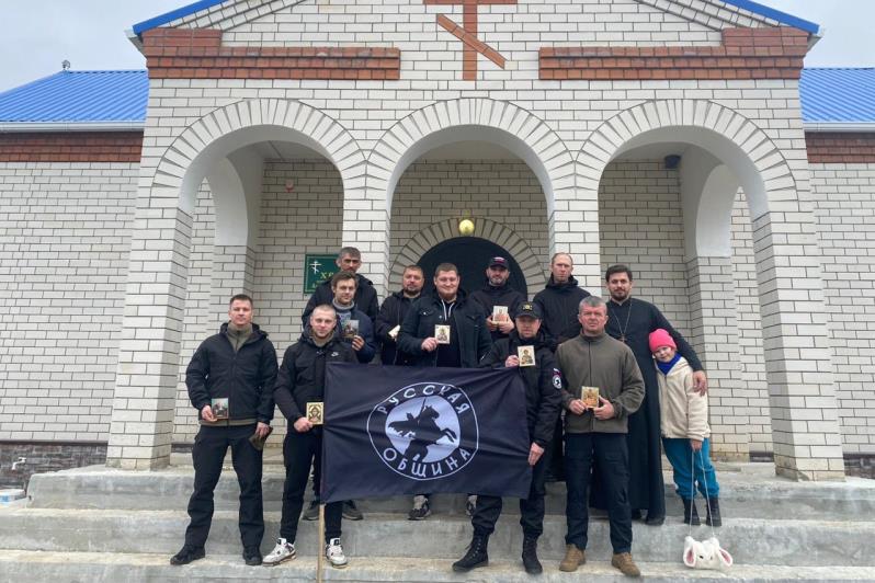 В храме св. блгв. кн. Александра Невского с. Митрофановка Кантемировского района состоялась встреча настоятеля с представителями «Русской общины»