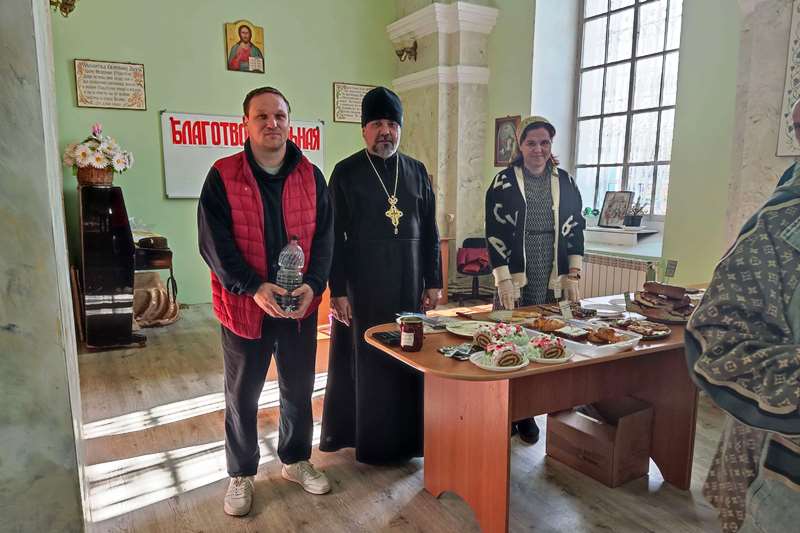В Свято-Троицком храме р. п. Кантемировка провели благотворительную Покровскую ярмарку