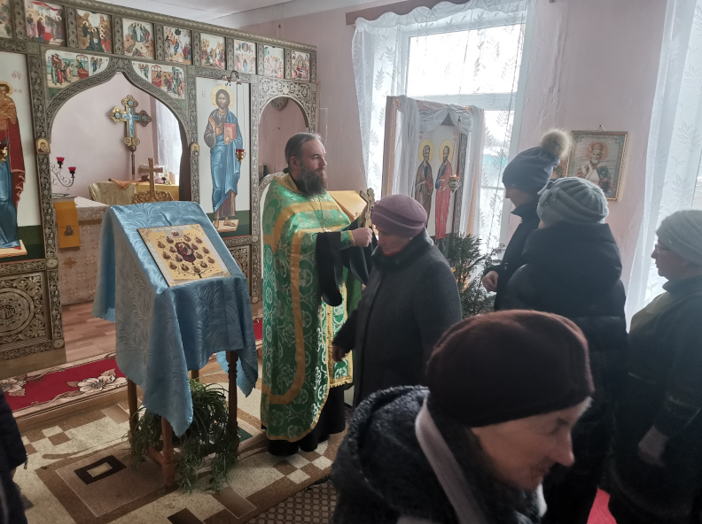 В Петропавловском храме с. Рыбное состоялось представление нового настоятеля
