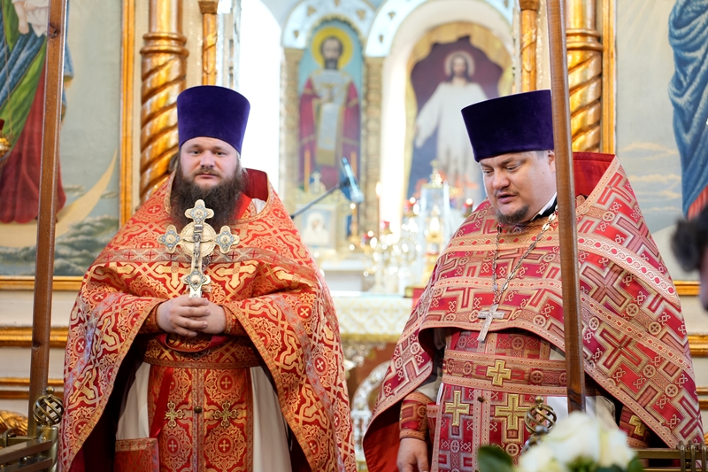 Секретарь Россошанского епархиального управления представил пастве нового благочинного Калачеевского церковного округа иерея Иоанна Суздальцева