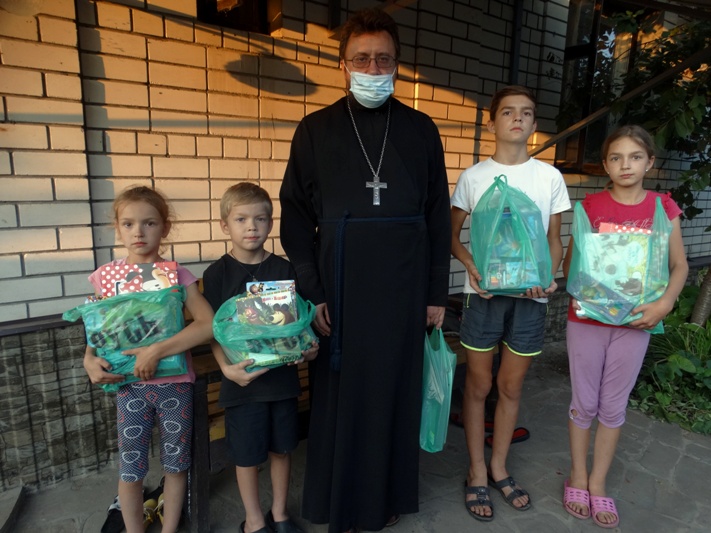 В благочинии подвели итоги епархиальной акции "Собери ребенка в школу"