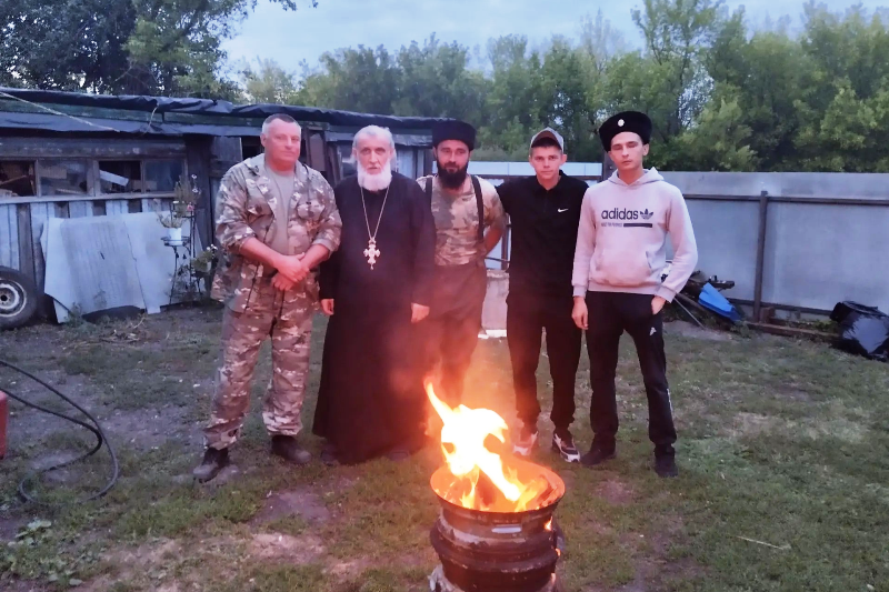 Протоиерей Евгений Сорокин встретился с казаками: обсудили вредные привычки и планы совместных мероприятий