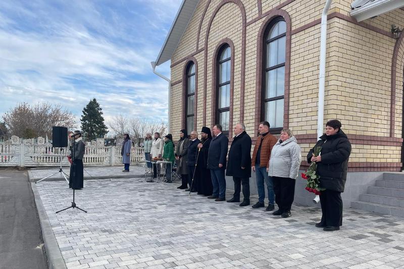 Архипастырь принял участие в открытии территории «Памяти защитников Отечества» в селе Подгорное Россошанского района
